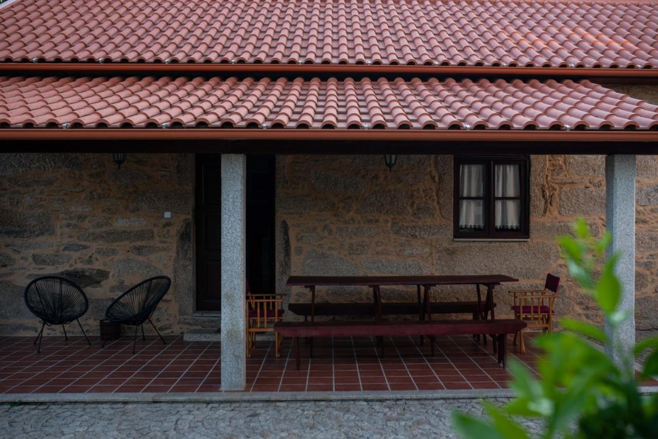 Quinta De Vila Nova - Agroturismo มองเซา ภายนอก รูปภาพ